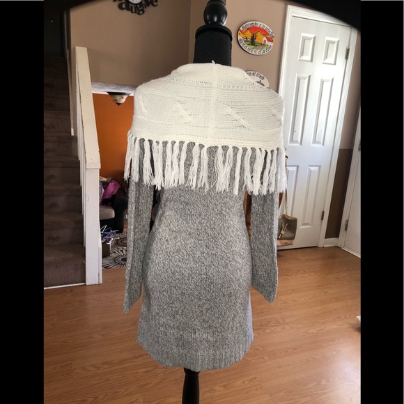 Romeo and Juliet R&J Sweater Dress - Picture 4 of 7